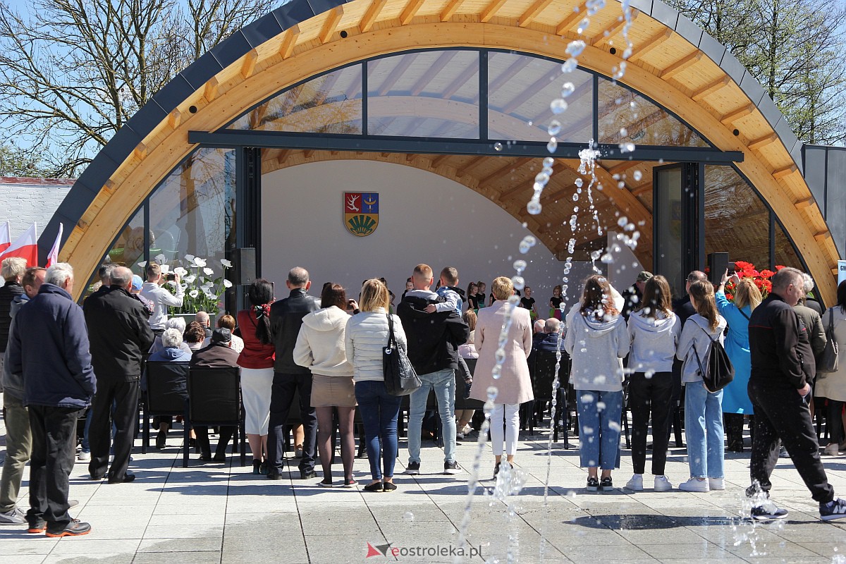 Uroczyste otwarcie nowego amfiteatru w Troszynie [30.04.2023] - zdjęcie #30 - eOstroleka.pl