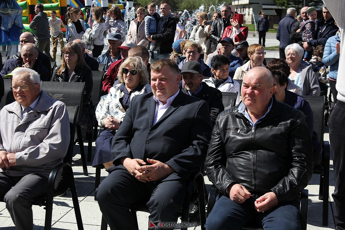 Uroczyste otwarcie nowego amfiteatru w Troszynie [30.04.2023] - zdjęcie #13 - eOstroleka.pl