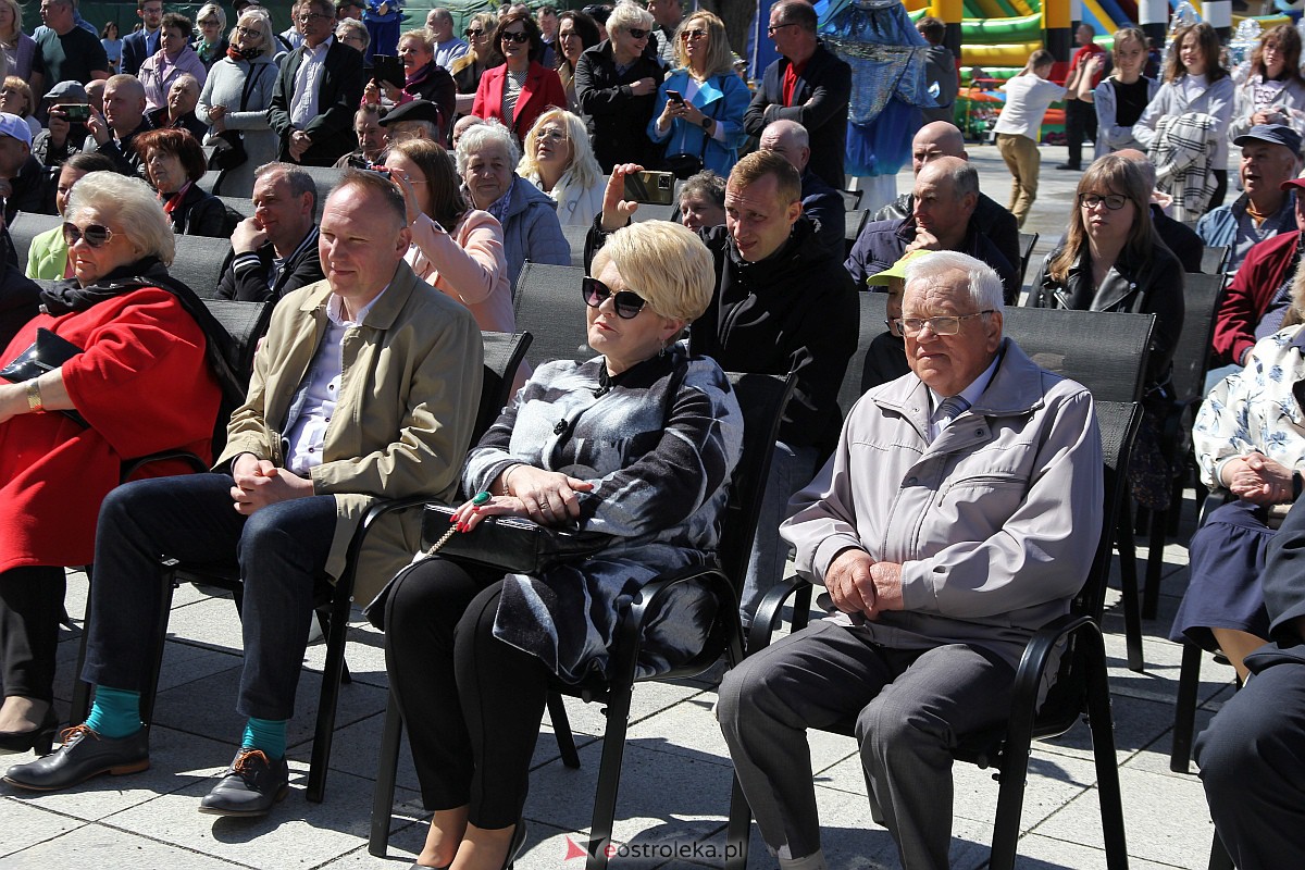 Uroczyste otwarcie nowego amfiteatru w Troszynie [30.04.2023] - zdjęcie #11 - eOstroleka.pl