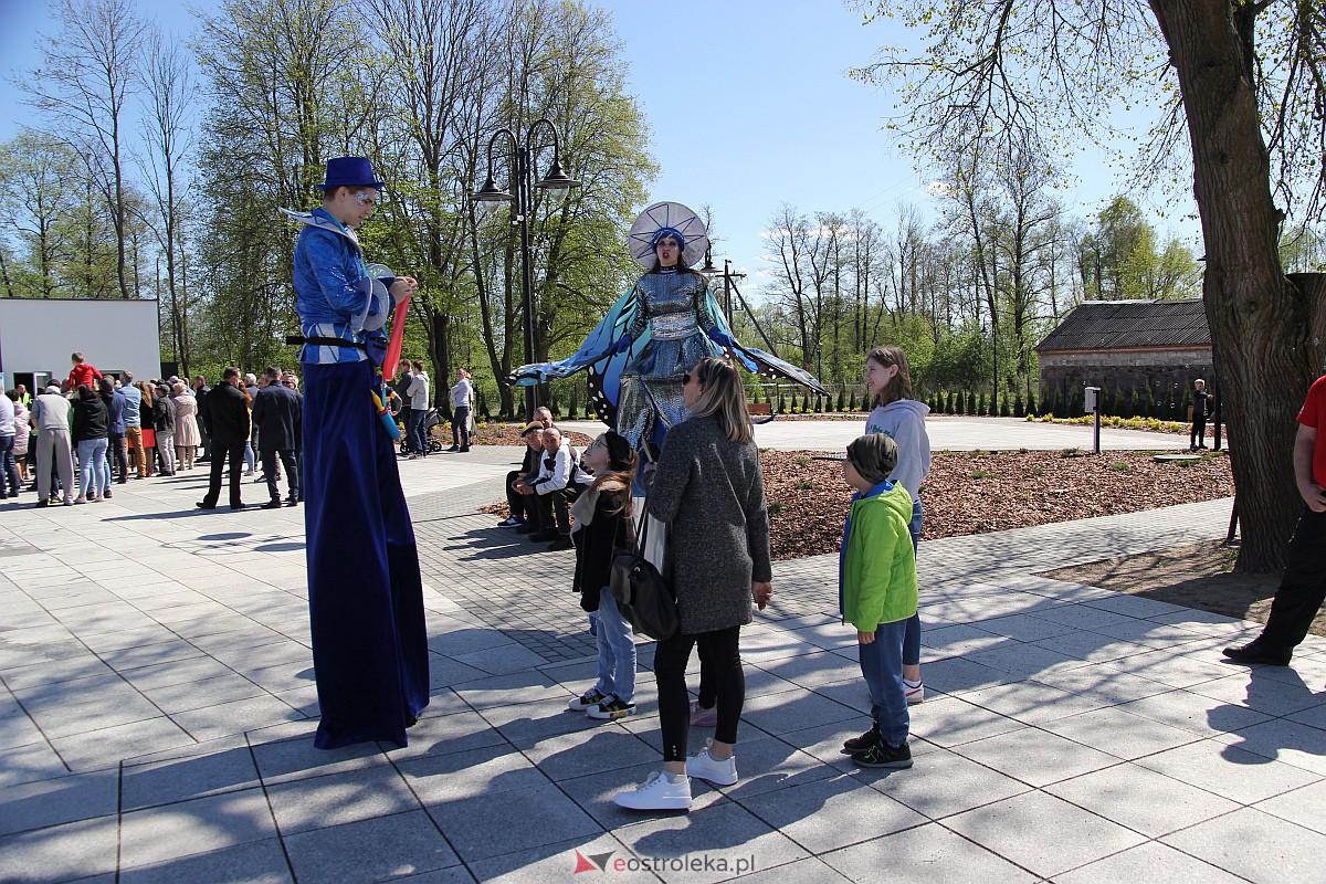 Uroczyste otwarcie nowego amfiteatru w Troszynie [30.04.2023] - zdjęcie #5 - eOstroleka.pl