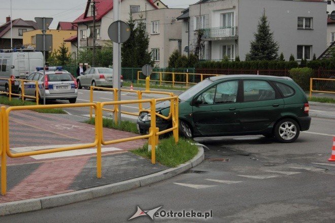 Kolizja na ul. Korczaka (01.05.2011) - zdjęcie #13 - eOstroleka.pl