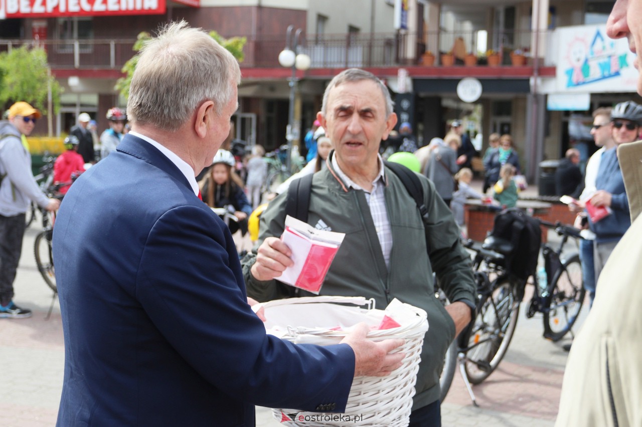 Dzień Flagi RP w Ostrołęce [02.05.2023] - zdjęcie #2 - eOstroleka.pl