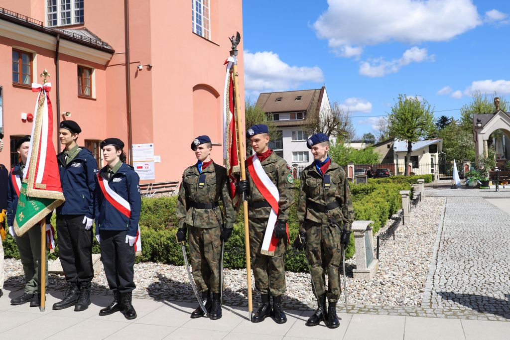 Miejskie obchody Narodowego Święta Konstytucji 3 Maja [03.05.2023] - zdjęcie #67 - eOstroleka.pl