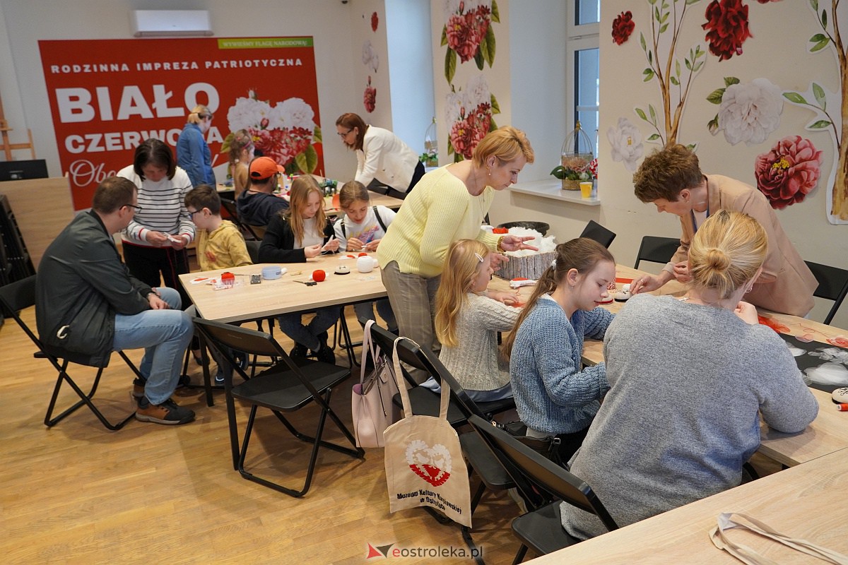 Rodzinna impreza patriotyczna „Biało-czerwona. Obowiązkowo!” [03.05.2023] - zdjęcie #8 - eOstroleka.pl