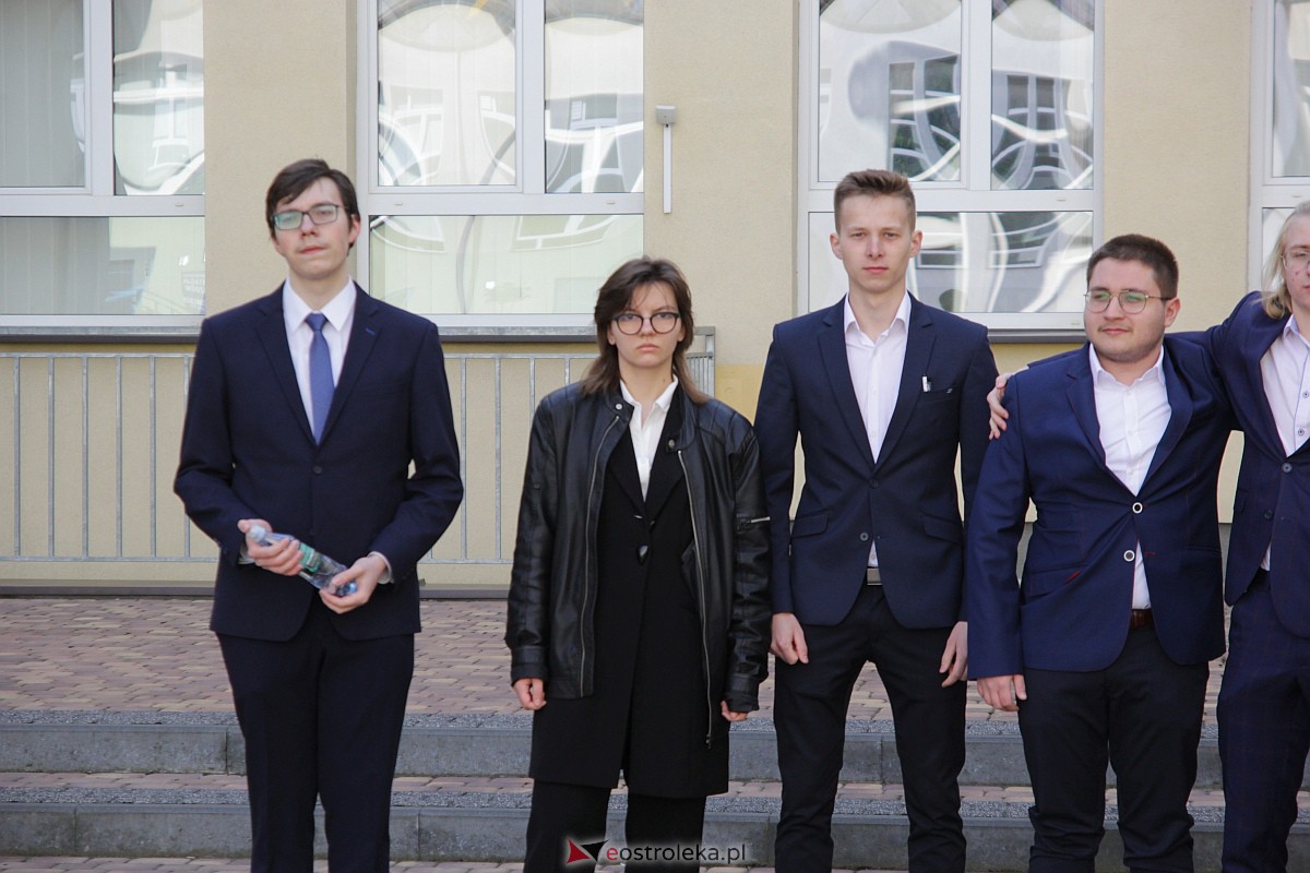 Matura 2023 - egzamin z j. polskiego w ZSZ nr 1 [04.05.2023] - zdjęcie #21 - eOstroleka.pl