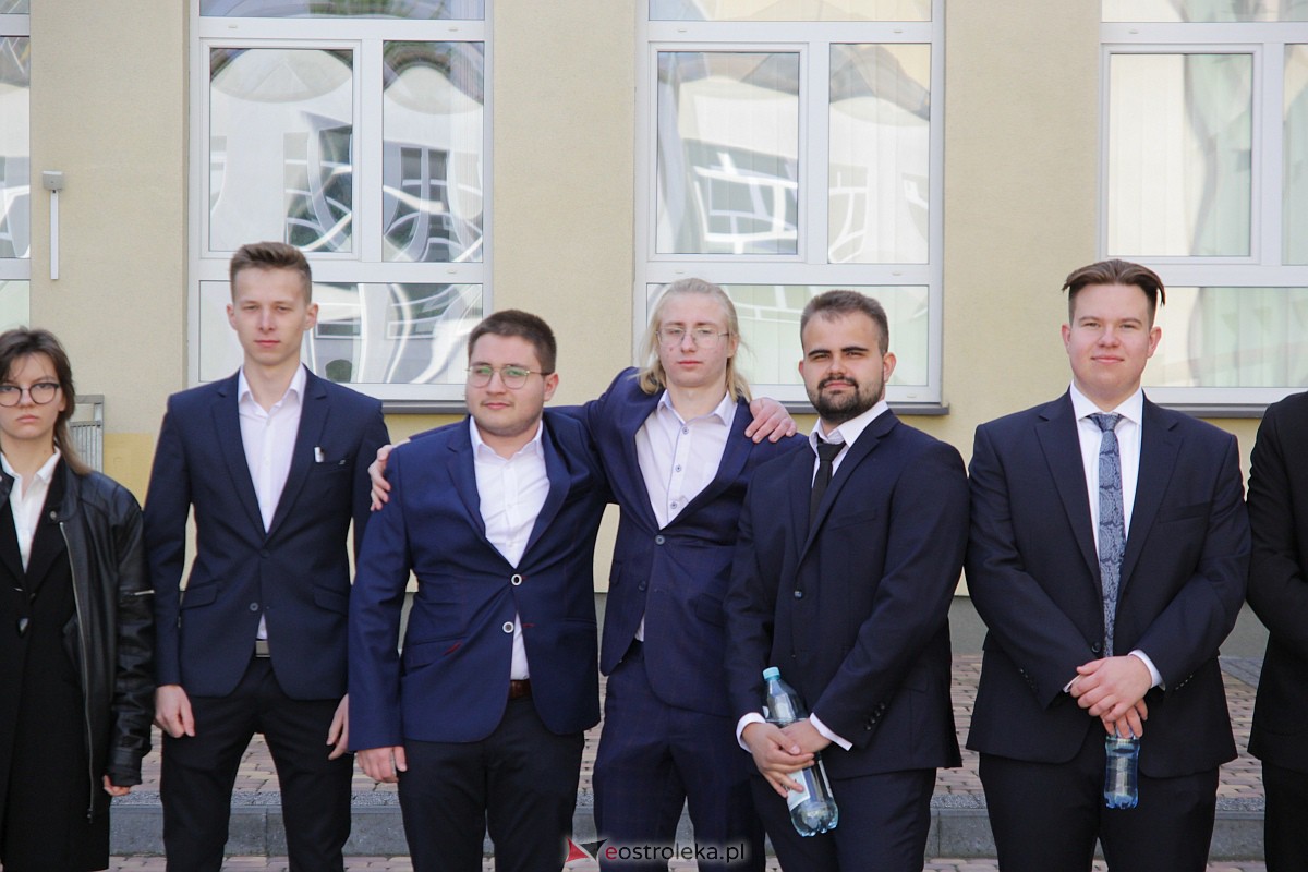 Matura 2023 - egzamin z j. polskiego w ZSZ nr 1 [04.05.2023] - zdjęcie #20 - eOstroleka.pl