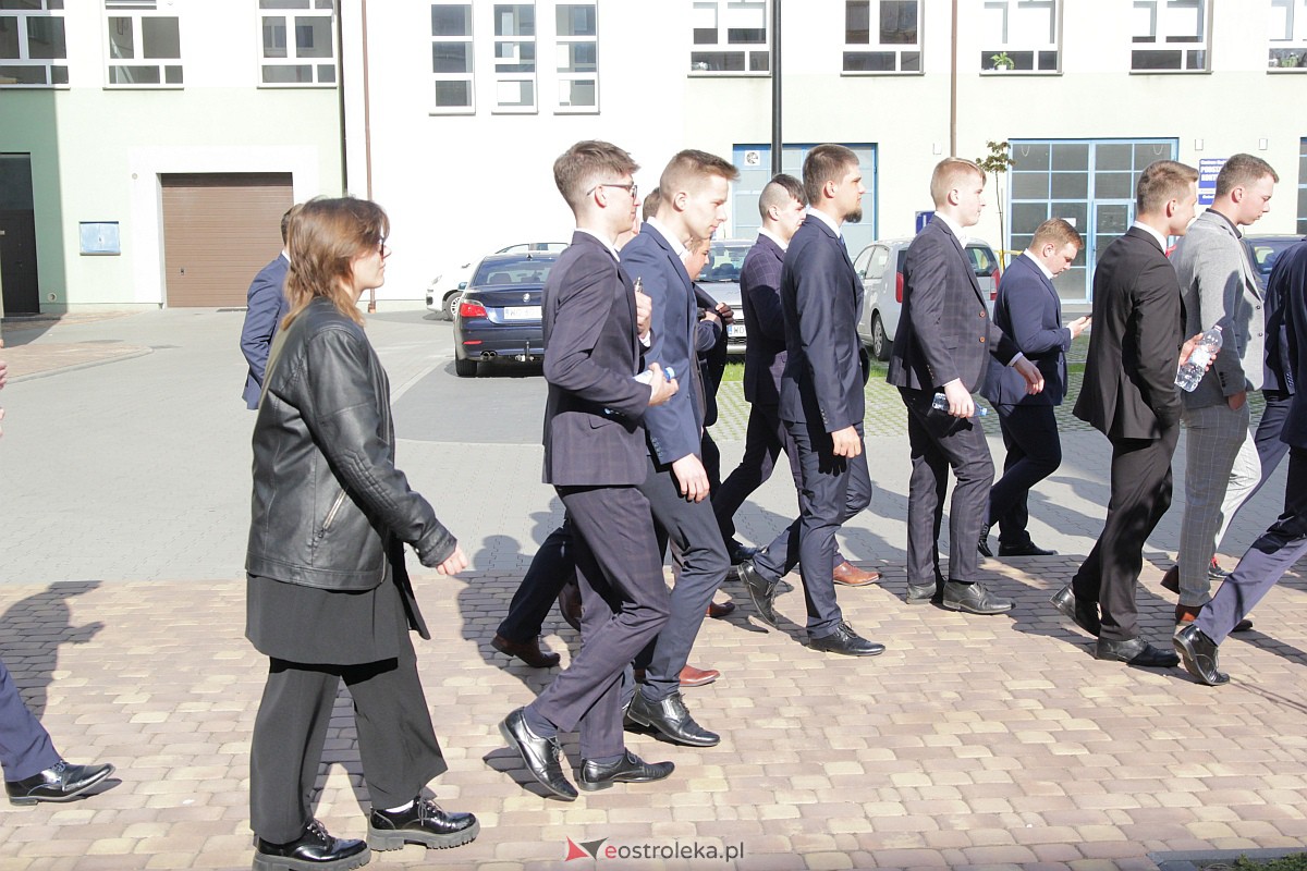 Matura 2023 - egzamin z j. polskiego w ZSZ nr 1 [04.05.2023] - zdjęcie #13 - eOstroleka.pl