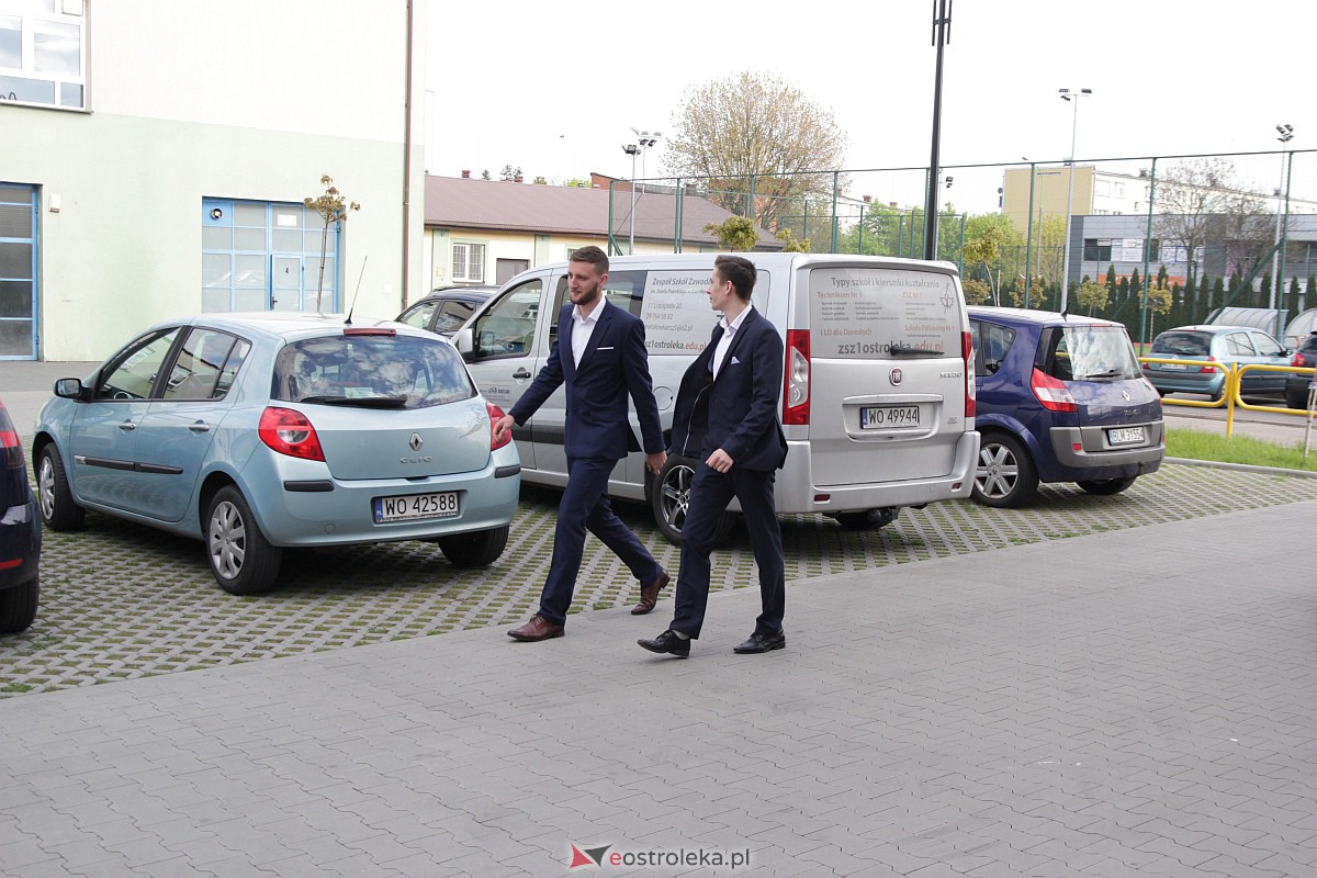 Matura 2023 - egzamin z j. polskiego w ZSZ nr 1 [04.05.2023] - zdjęcie #3 - eOstroleka.pl