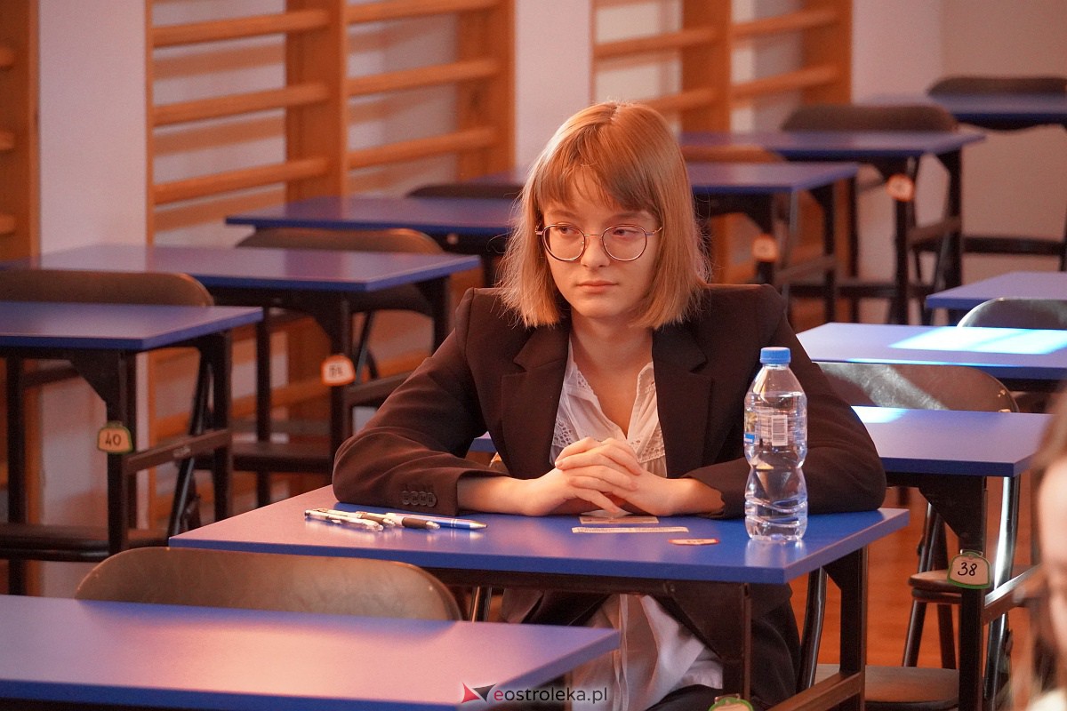 Matura 2023 - język polski w II LO w Ostrołęce [4.05.2023] - zdjęcie #65 - eOstroleka.pl