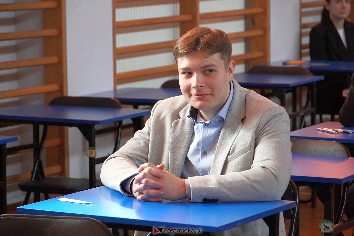 Matura 2023 - język polski w II LO w Ostrołęce [4.05.2023] - zdjęcie #51 - eOstroleka.pl