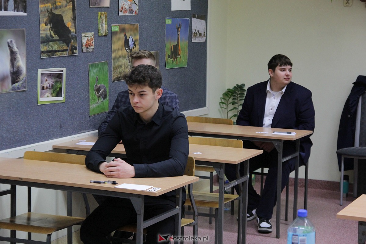 Matura 2023 - egzamin z języka obcego [05.05.2023] - zdjęcie #30 - eOstroleka.pl