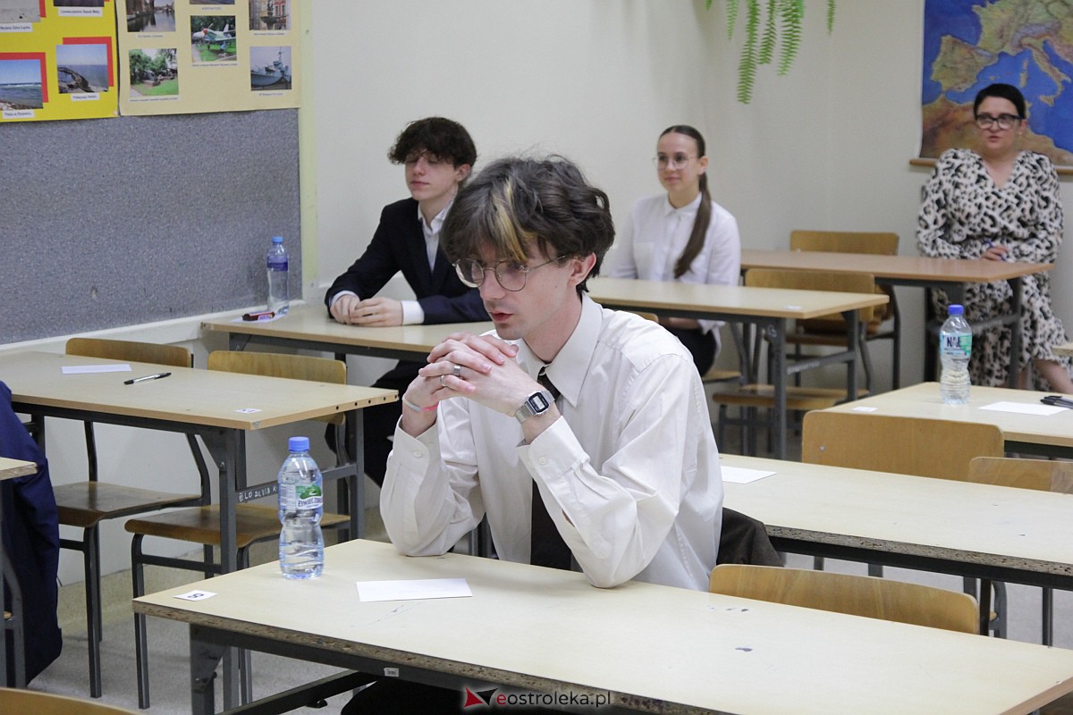 Matura 2023 - egzamin z języka obcego [05.05.2023] - zdjęcie #25 - eOstroleka.pl