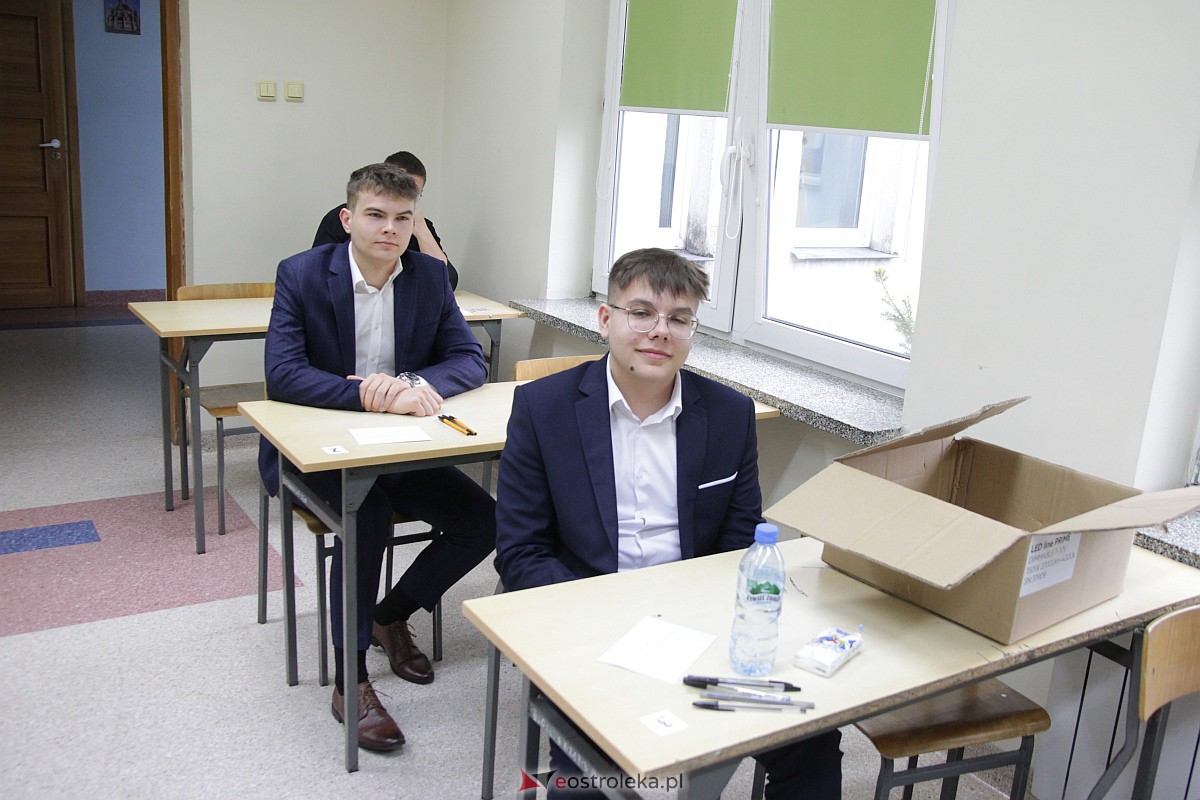 Matura 2023 - egzamin z języka obcego [05.05.2023] - zdjęcie #21 - eOstroleka.pl
