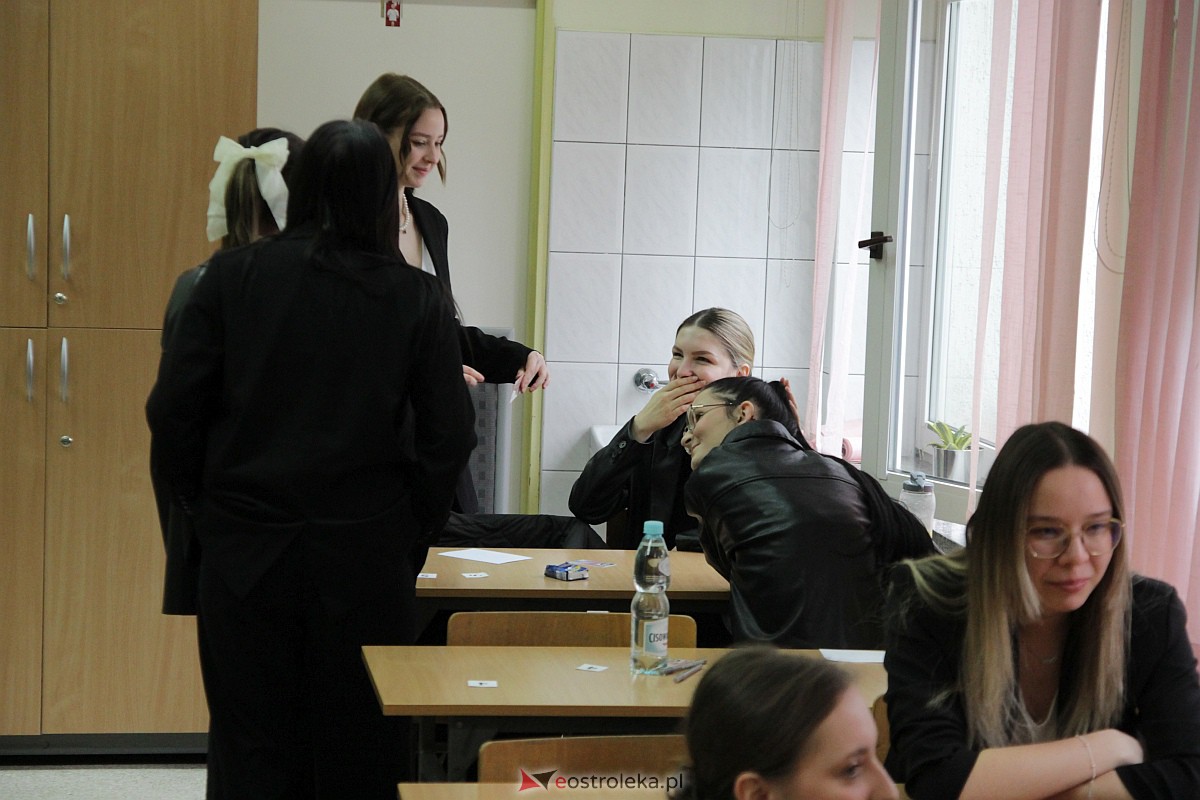 Matura 2023 - egzamin z języka obcego [05.05.2023] - zdjęcie #17 - eOstroleka.pl