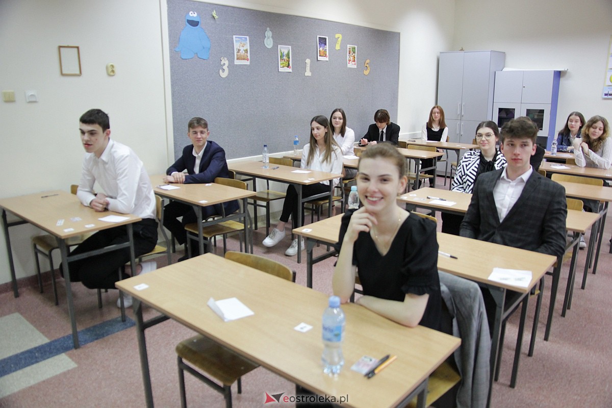 Matura 2023 - egzamin z języka obcego [05.05.2023] - zdjęcie #16 - eOstroleka.pl