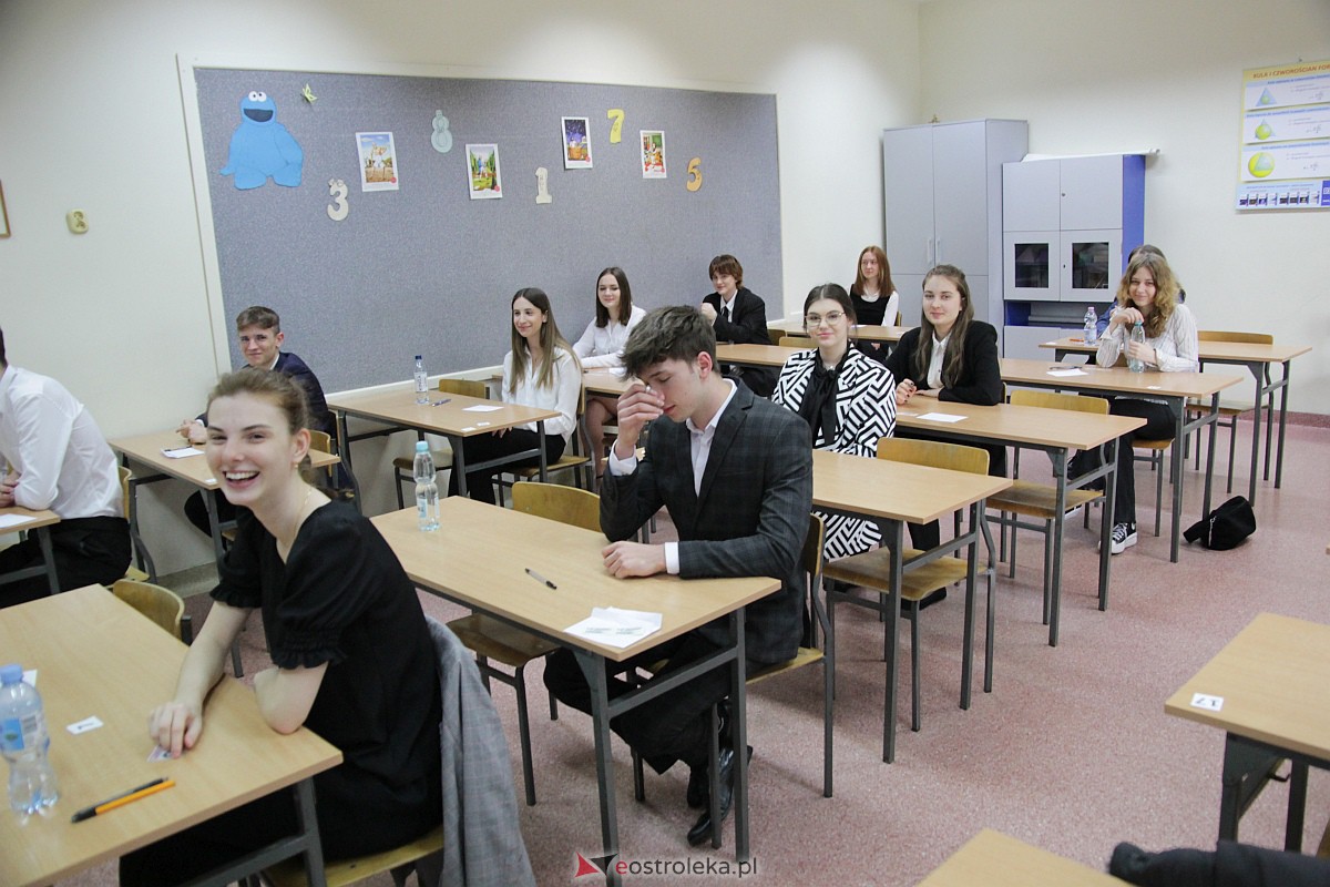 Matura 2023 - egzamin z języka obcego [05.05.2023] - zdjęcie #10 - eOstroleka.pl