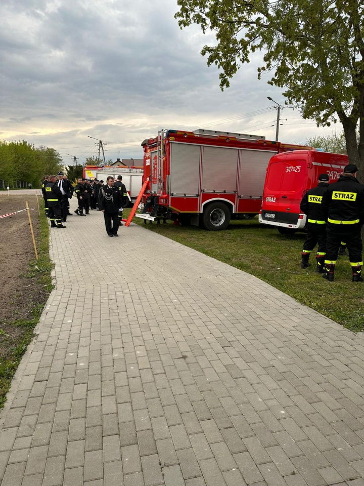 Majówka pozarządowa w Czerwinie [02.05.2023] - zdjęcie #121 - eOstroleka.pl