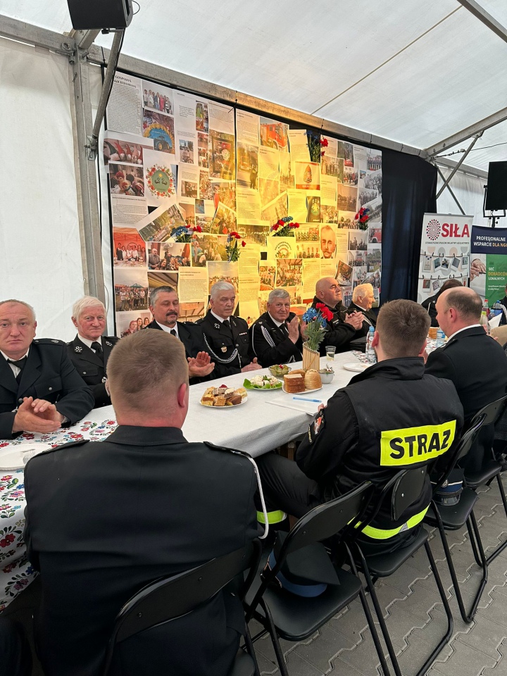 Majówka pozarządowa w Czerwinie [02.05.2023] - zdjęcie #84 - eOstroleka.pl