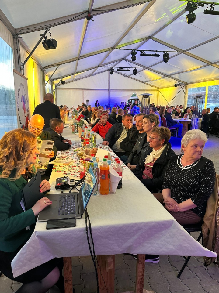 Majówka pozarządowa w Czerwinie [02.05.2023] - zdjęcie #38 - eOstroleka.pl