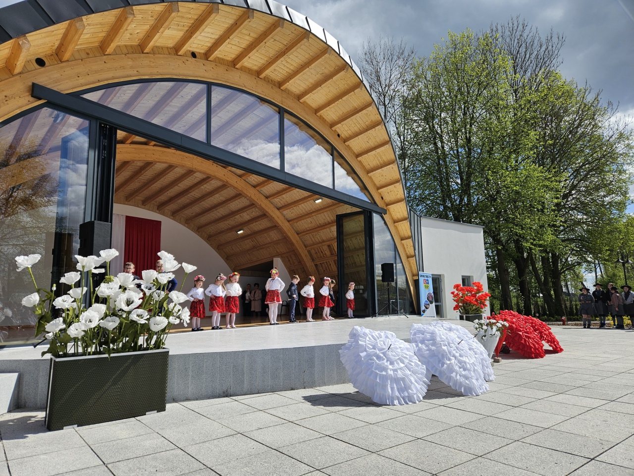 Święto Konstytucji 3 Maja. Tak świętowano w Troszynie! [05.05.2023] - zdjęcie #50 - eOstroleka.pl