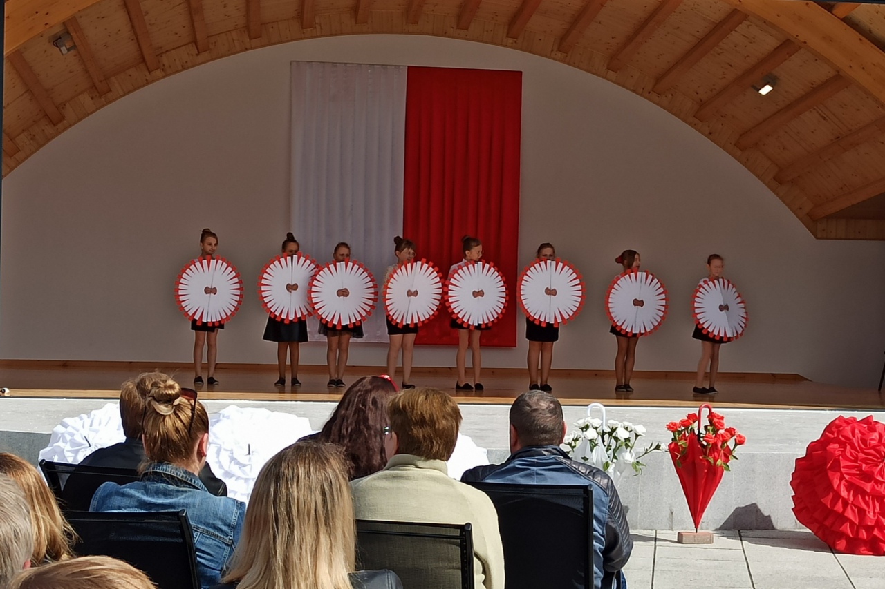 Święto Konstytucji 3 Maja. Tak świętowano w Troszynie! [05.05.2023] - zdjęcie #47 - eOstroleka.pl