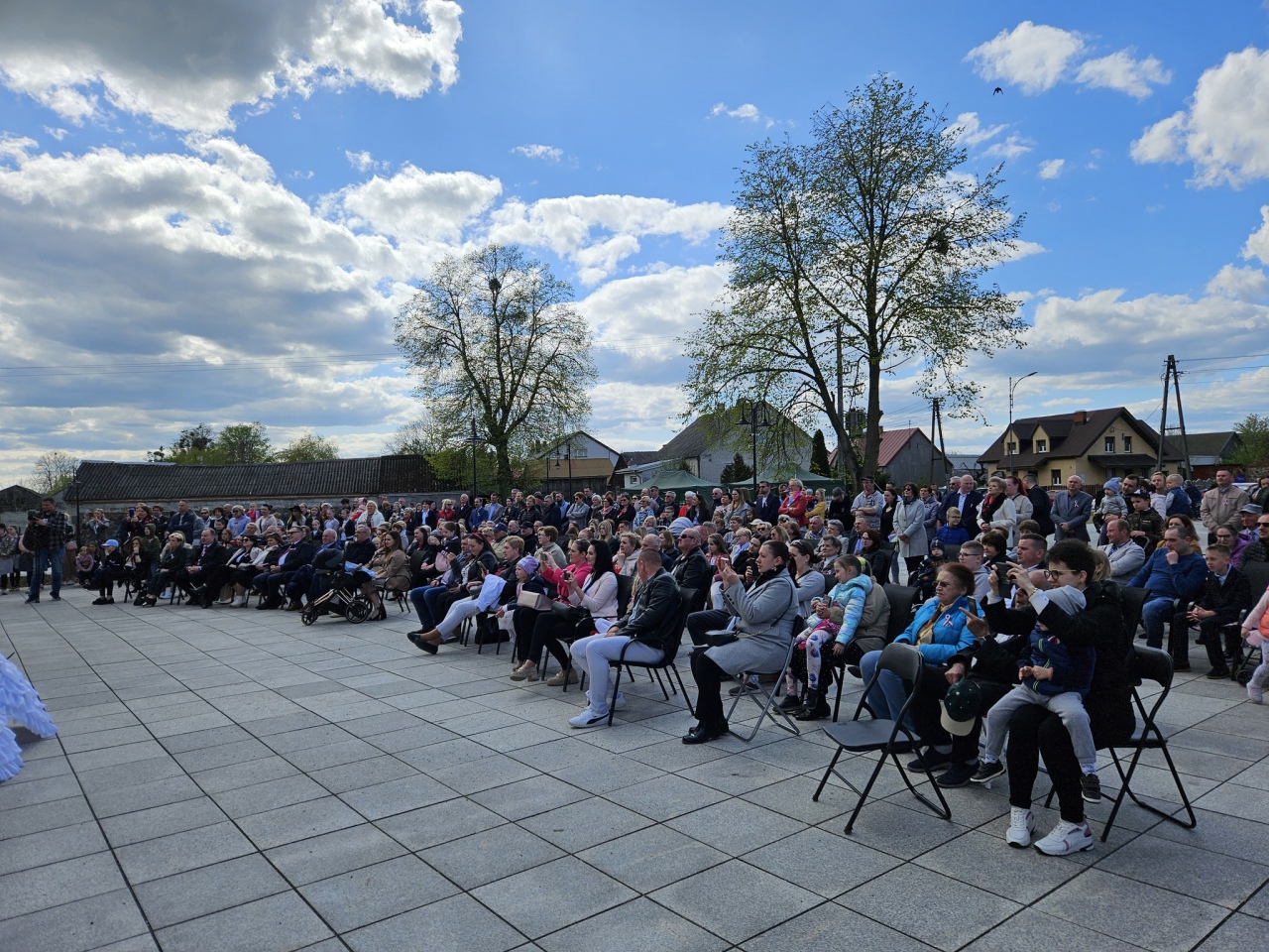Święto Konstytucji 3 Maja. Tak świętowano w Troszynie! [05.05.2023] - zdjęcie #27 - eOstroleka.pl