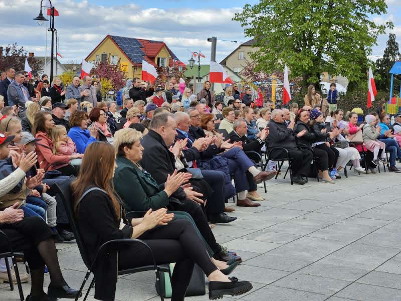 Święto Konstytucji 3 Maja. Tak świętowano w Troszynie! [05.05.2023] - zdjęcie #26 - eOstroleka.pl