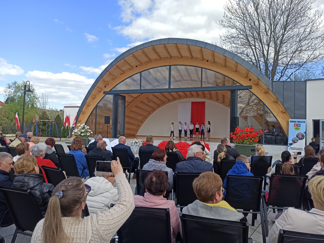 Święto Konstytucji 3 Maja. Tak świętowano w Troszynie! [05.05.2023] - zdjęcie #2 - eOstroleka.pl