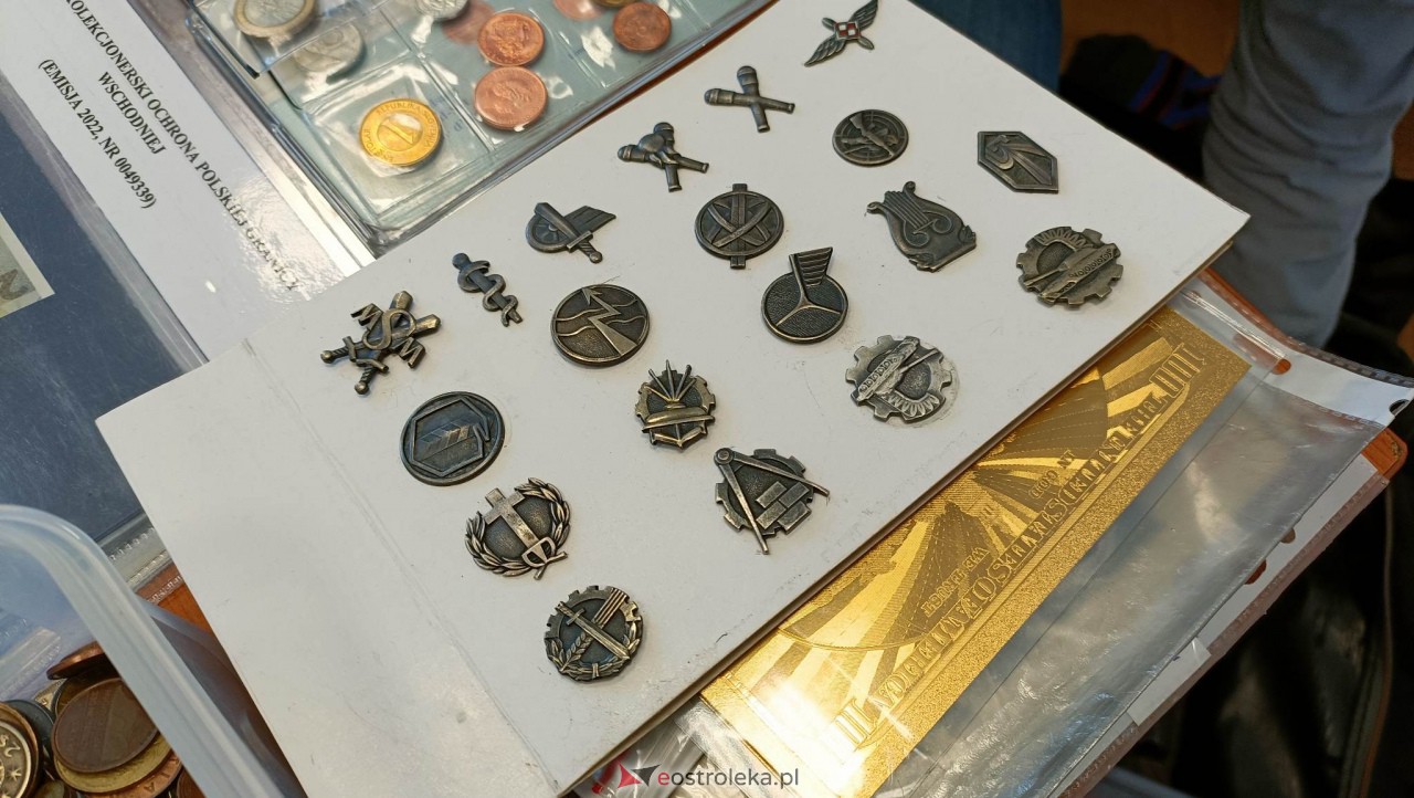Zaglądamy na giełdę kolekcjonerską w Klubie Lokator. Co dziś było w ofercie? [07.05.2023] - zdjęcie #26 - eOstroleka.pl
