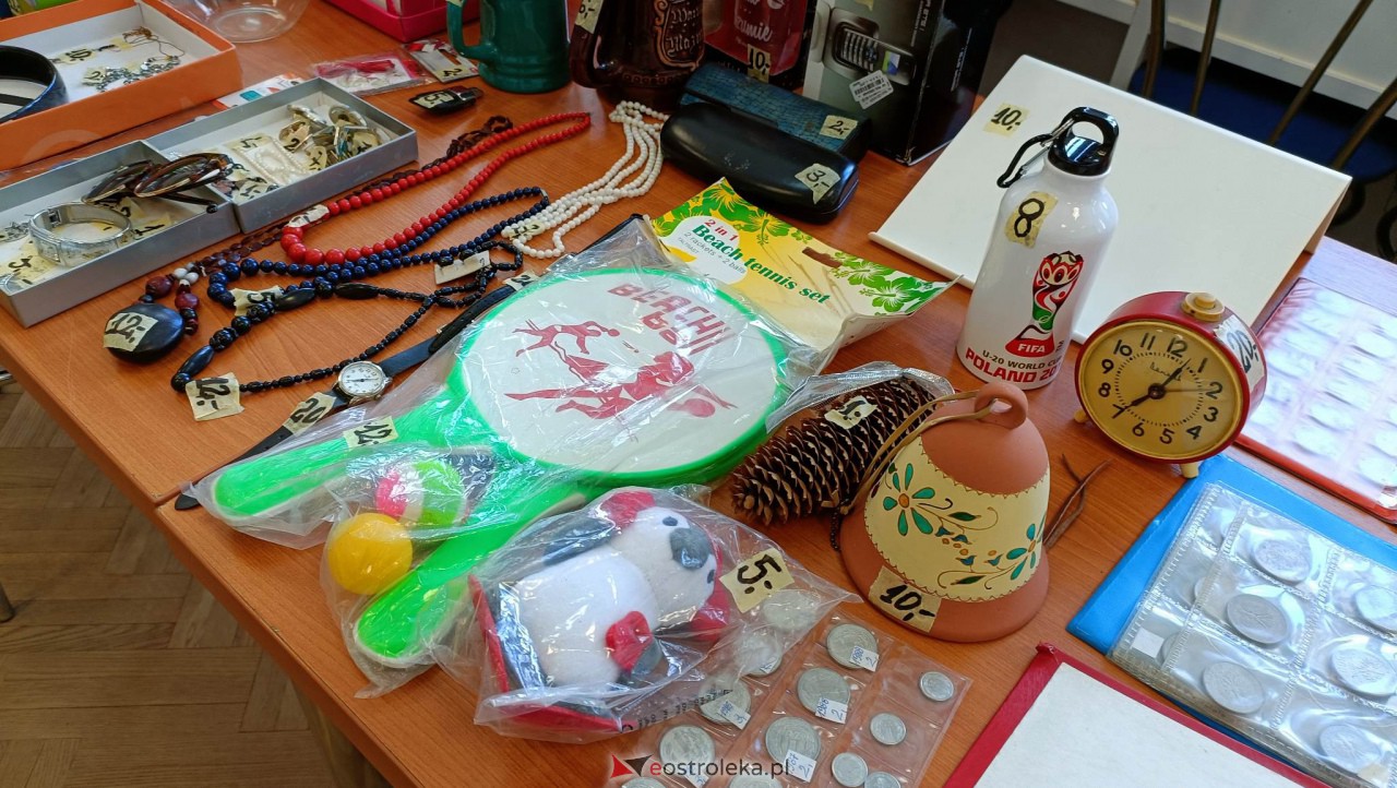Zaglądamy na giełdę kolekcjonerską w Klubie Lokator. Co dziś było w ofercie? [07.05.2023] - zdjęcie #10 - eOstroleka.pl