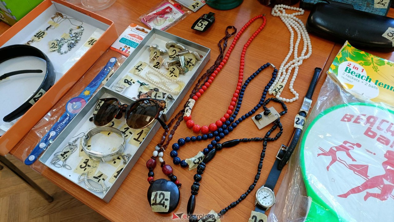 Zaglądamy na giełdę kolekcjonerską w Klubie Lokator. Co dziś było w ofercie? [07.05.2023] - zdjęcie #6 - eOstroleka.pl