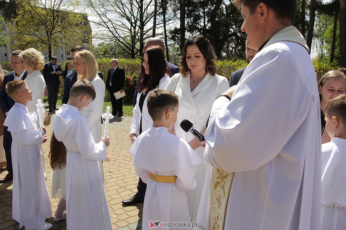 I Komunia Święta w parafii pw. Zbawiciela Świata w Ostrołęce [07.05.2023] - zdjęcie #20 - eOstroleka.pl