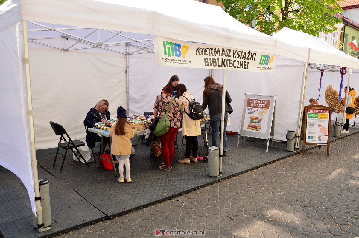 Ostrołęki Festiwal Książki. Dziś króluje tematyka dla najmłodszych czytelników [07.05.2023] - zdjęcie #36 - eOstroleka.pl