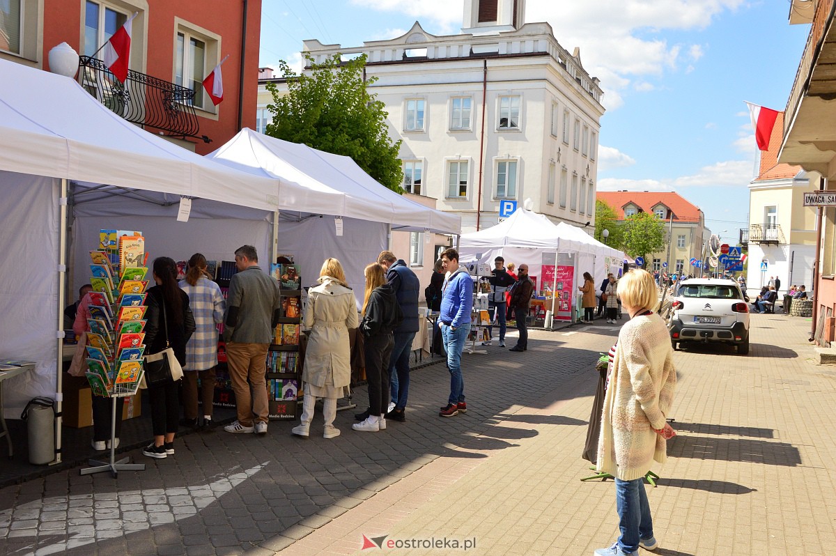 Ostrołęki Festiwal Książki. Dziś króluje tematyka dla najmłodszych czytelników [07.05.2023] - zdjęcie #47 - eOstroleka.pl