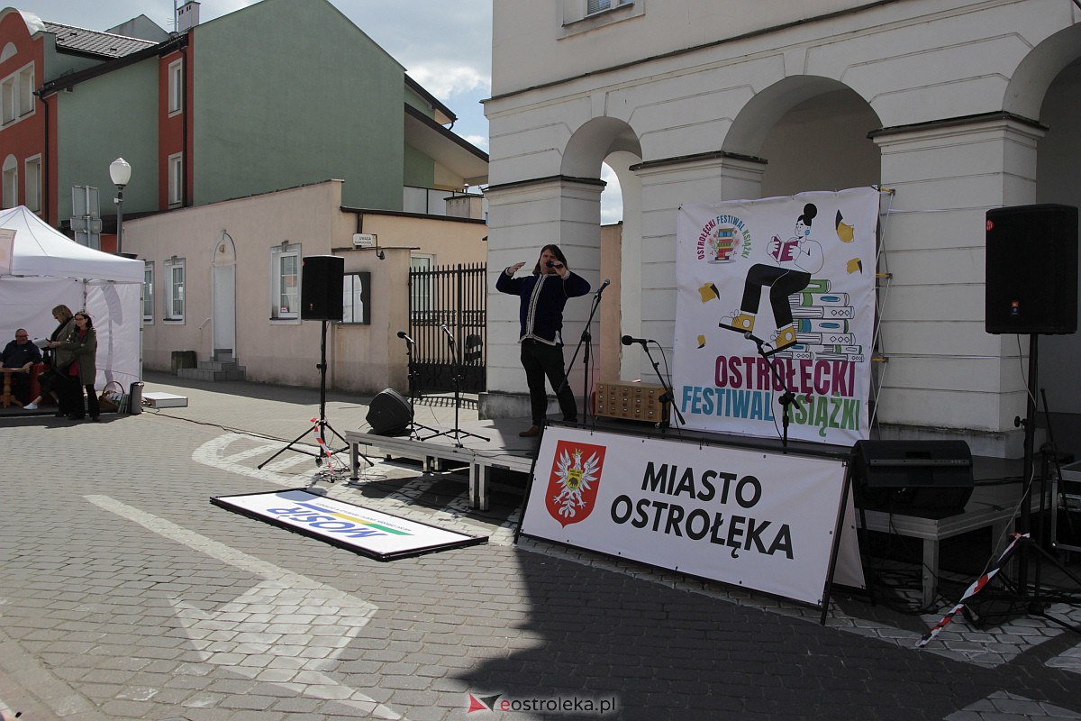 Ostrołęki Festiwal Książki. Dziś króluje tematyka dla najmłodszych czytelników [07.05.2023] - zdjęcie #5 - eOstroleka.pl