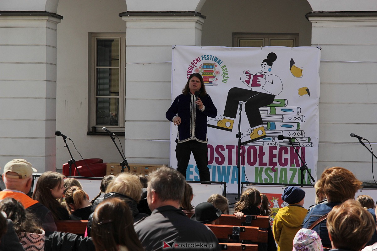 Ostrołęki Festiwal Książki. Dziś króluje tematyka dla najmłodszych czytelników [07.05.2023] - zdjęcie #13 - eOstroleka.pl