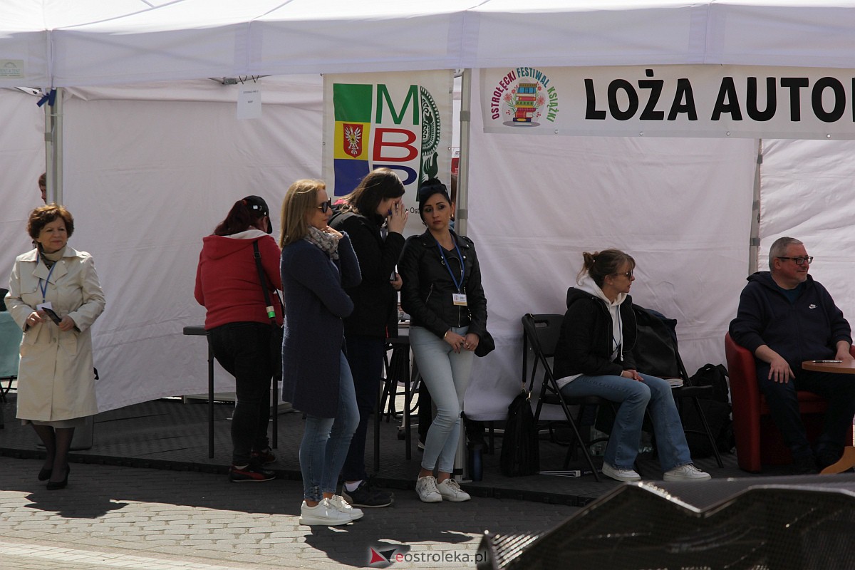Ostrołęki Festiwal Książki. Dziś króluje tematyka dla najmłodszych czytelników [07.05.2023] - zdjęcie #53 - eOstroleka.pl