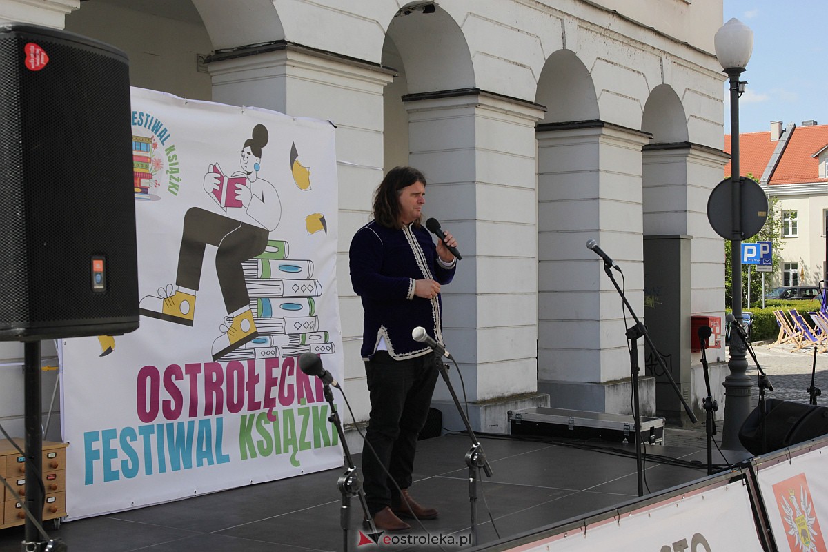 Ostrołęki Festiwal Książki. Dziś króluje tematyka dla najmłodszych czytelników [07.05.2023] - zdjęcie #42 - eOstroleka.pl