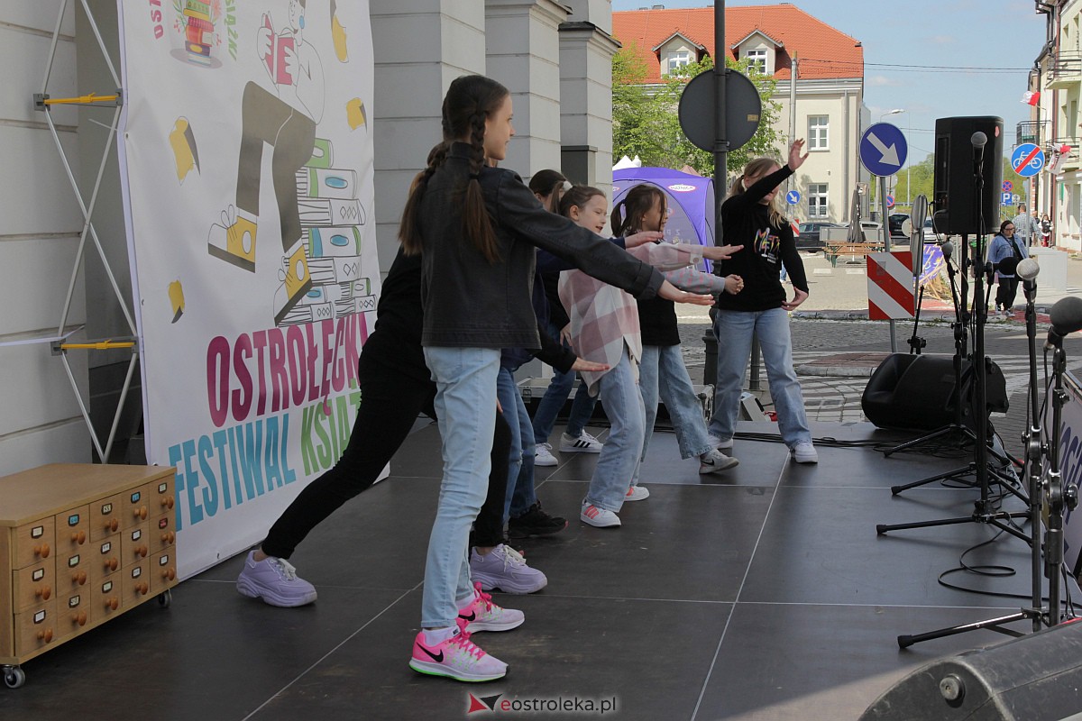 Ostrołęki Festiwal Książki. Dziś króluje tematyka dla najmłodszych czytelników [07.05.2023] - zdjęcie #34 - eOstroleka.pl