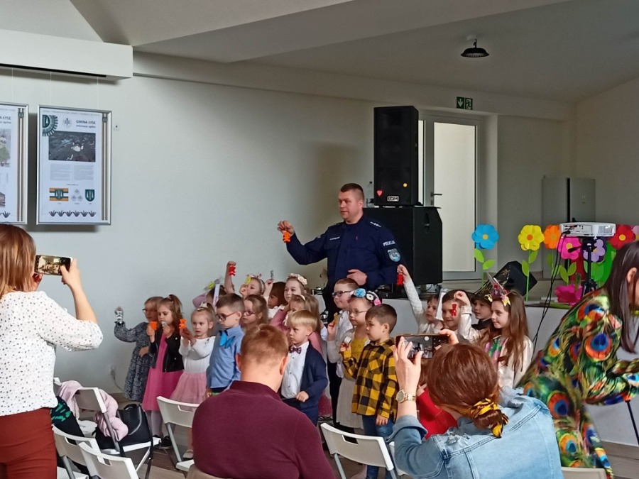 II Gminny Konkurs Recytatorski w Łysych - zdjęcie #10 - eOstroleka.pl