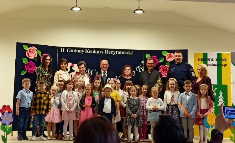 II Gminny Konkurs Recytatorski w Łysych - zdjęcie #9 - eOstroleka.pl