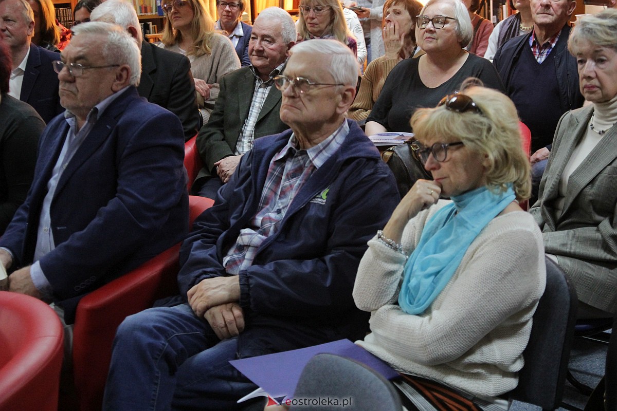 Spotkanie autorskie ze Stanisławem Brejdygantem [08.05.2023] - zdjęcie #19 - eOstroleka.pl