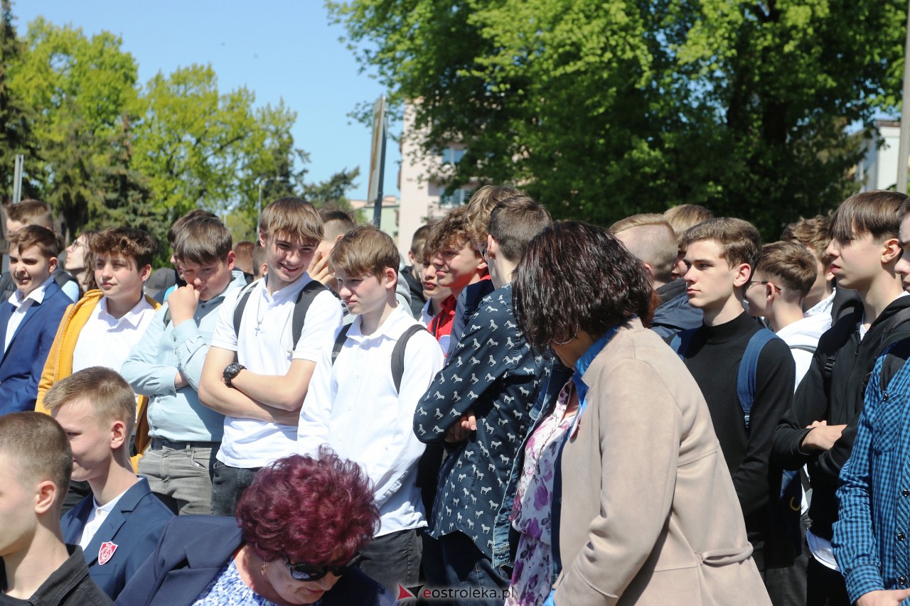 Uroczyste odsłonięcie tablicy upamiętniającej doktora Józefa Psarskiego [10.05.2023] - zdjęcie #119 - eOstroleka.pl