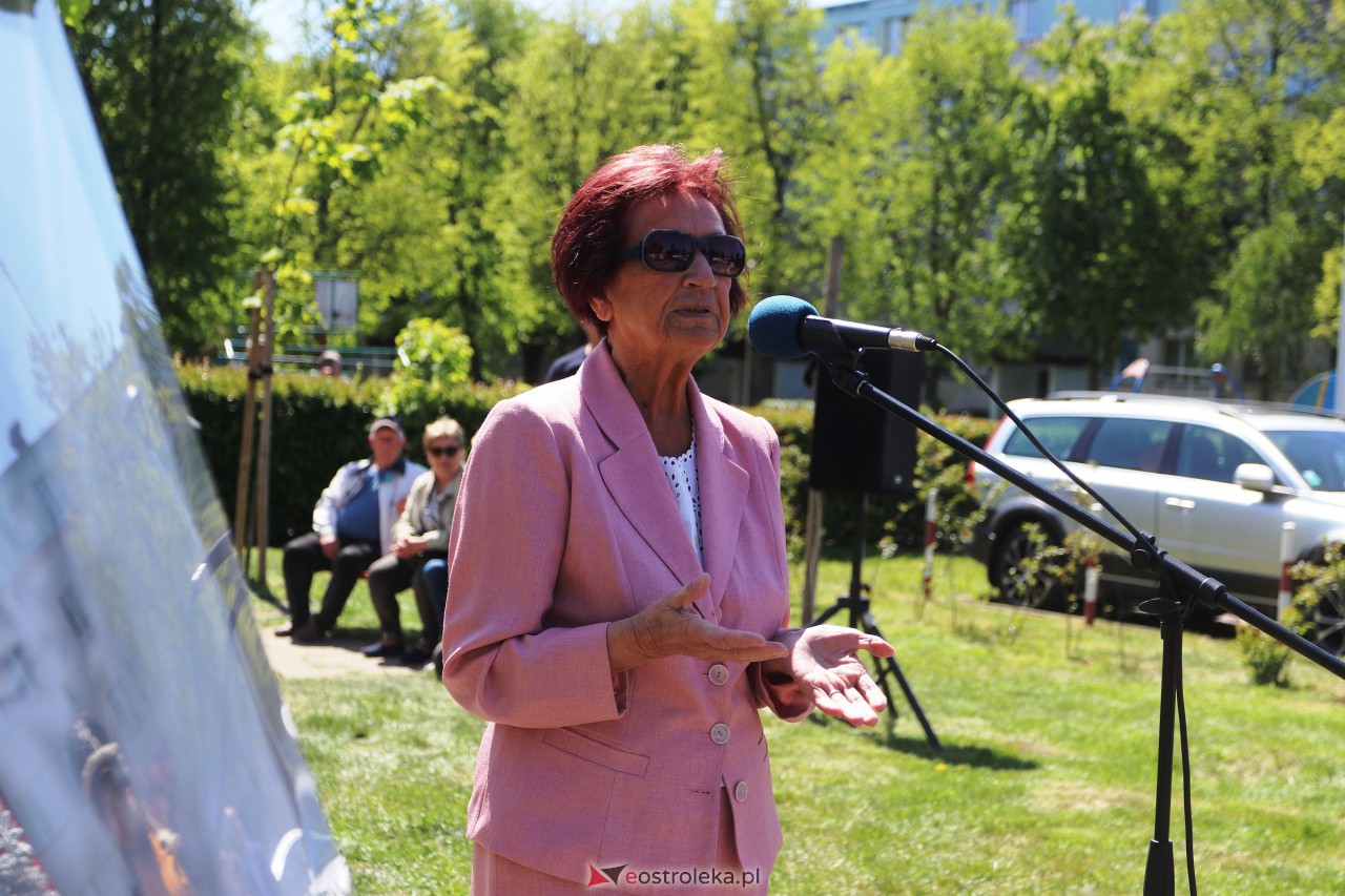 Uroczyste odsłonięcie tablicy upamiętniającej doktora Józefa Psarskiego [10.05.2023] - zdjęcie #112 - eOstroleka.pl