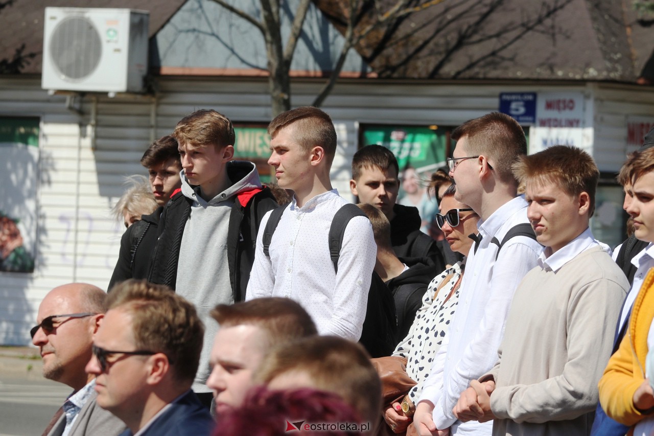 Uroczyste odsłonięcie tablicy upamiętniającej doktora Józefa Psarskiego [10.05.2023] - zdjęcie #67 - eOstroleka.pl