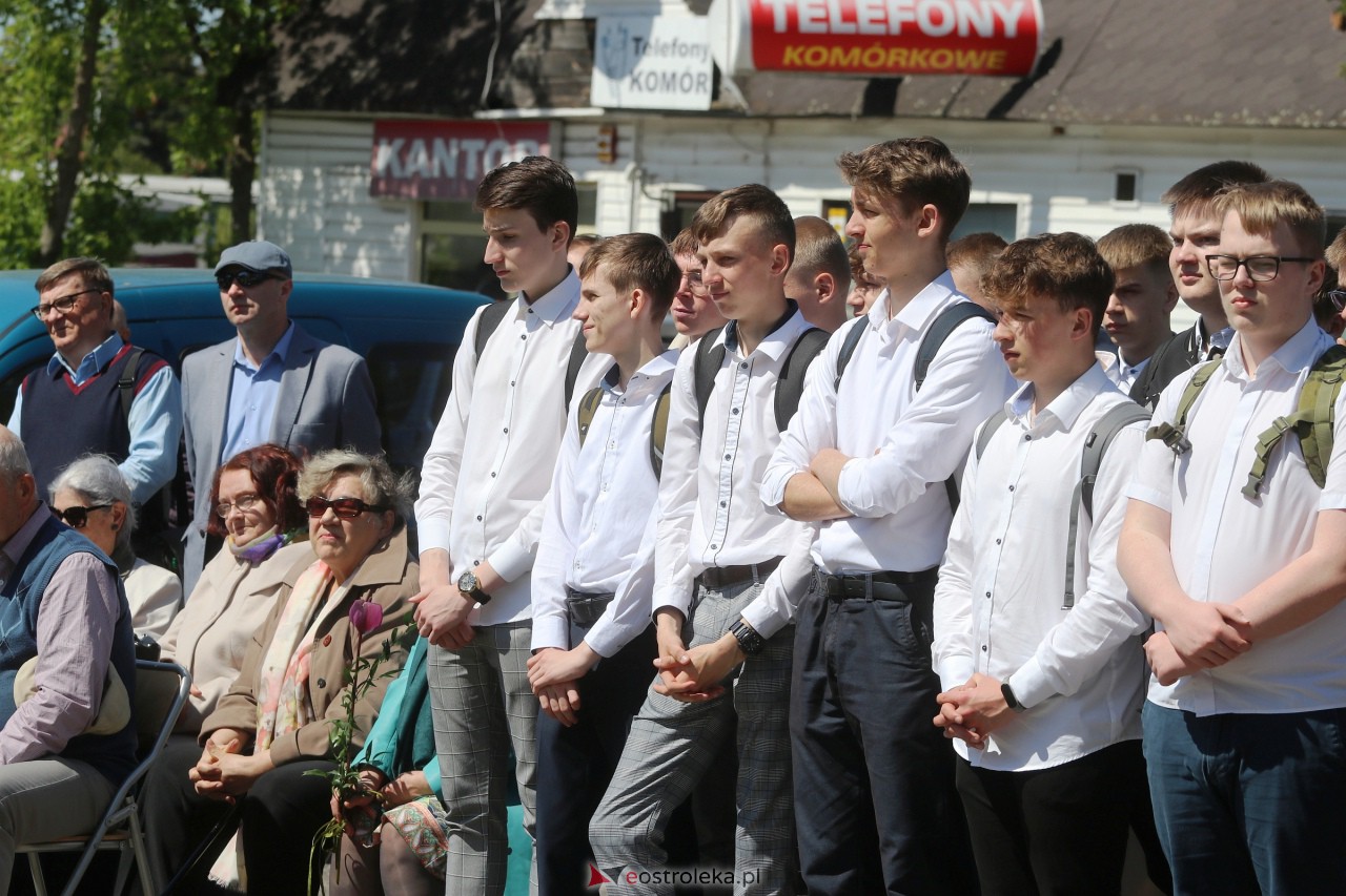 Uroczyste odsłonięcie tablicy upamiętniającej doktora Józefa Psarskiego [10.05.2023] - zdjęcie #96 - eOstroleka.pl