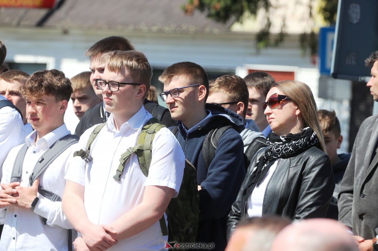 Uroczyste odsłonięcie tablicy upamiętniającej doktora Józefa Psarskiego [10.05.2023] - zdjęcie #88 - eOstroleka.pl