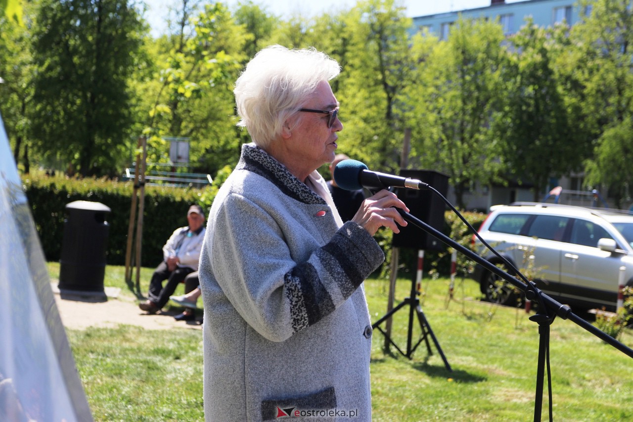 Uroczyste odsłonięcie tablicy upamiętniającej doktora Józefa Psarskiego [10.05.2023] - zdjęcie #48 - eOstroleka.pl