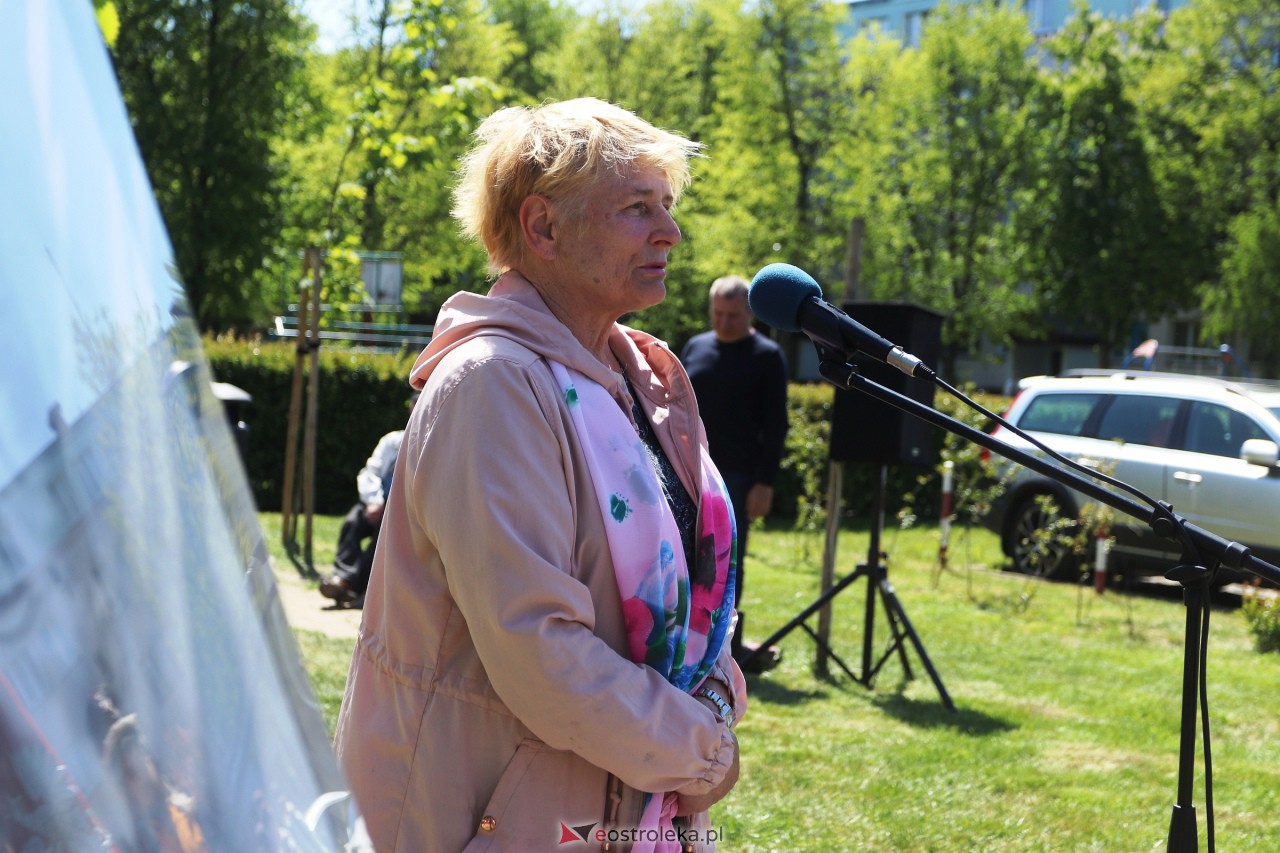 Uroczyste odsłonięcie tablicy upamiętniającej doktora Józefa Psarskiego [10.05.2023] - zdjęcie #41 - eOstroleka.pl