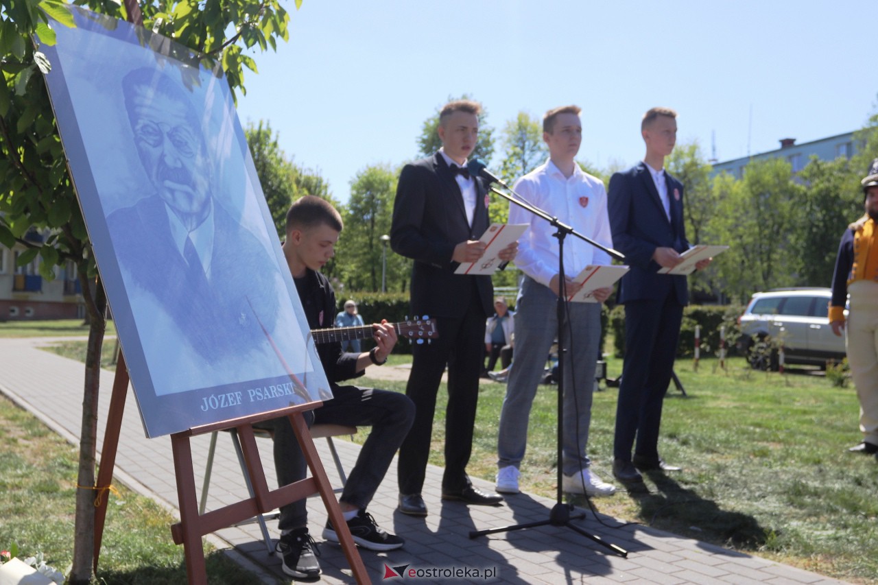 Uroczyste odsłonięcie tablicy upamiętniającej doktora Józefa Psarskiego [10.05.2023] - zdjęcie #19 - eOstroleka.pl